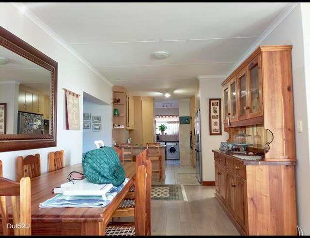 4 BEDROOM HOUSE FOR SALE IN FRAAIUITSIG